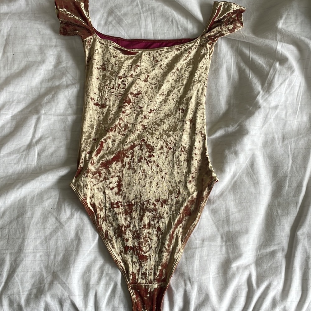 Urban Outfitters red and gold velvet bodysuit - Picture 4 of 5
